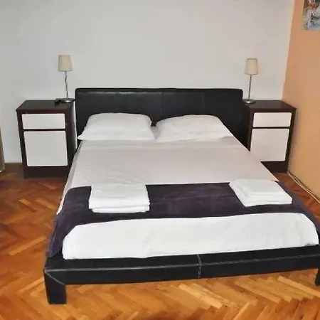 Park Apartment Split